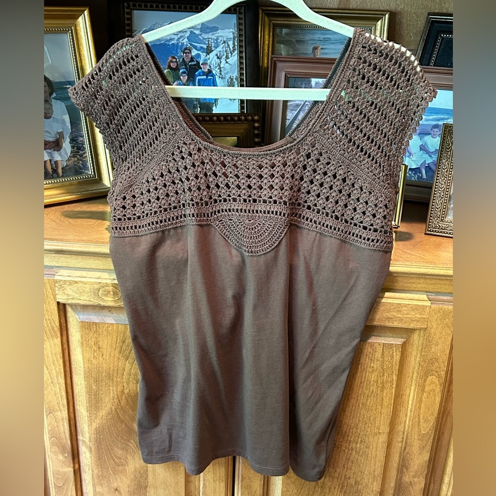 Knit shirt